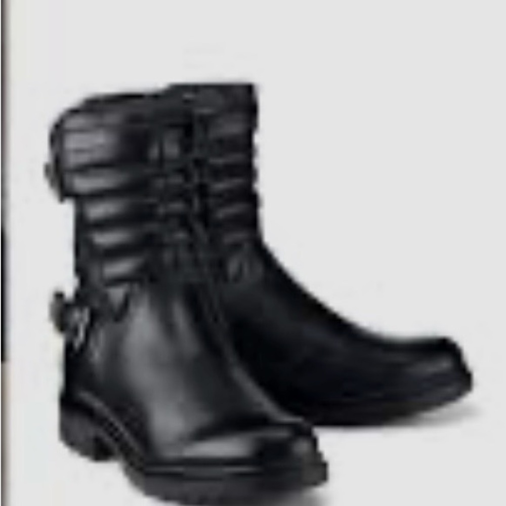 Muk Luks Black Faux Leather Side Zipper Ankle Boots